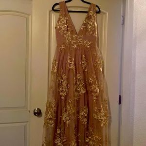 Dusty Rose embroidery maxi dress